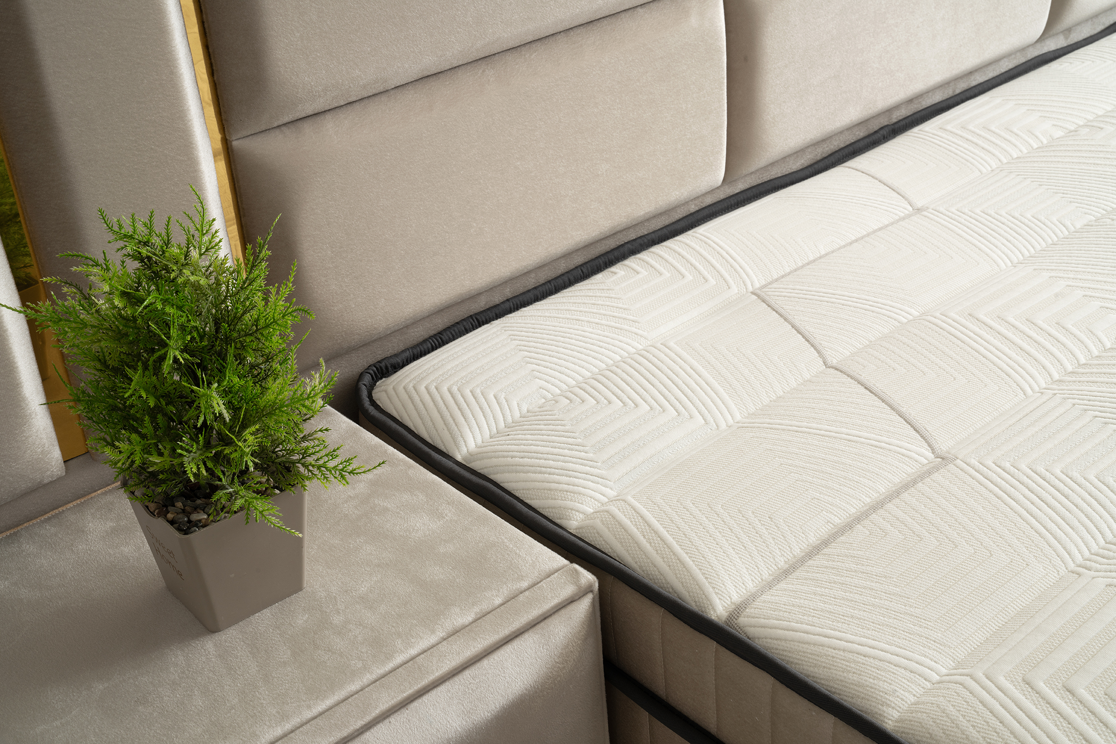 Luxury Boxspring - Goud 2