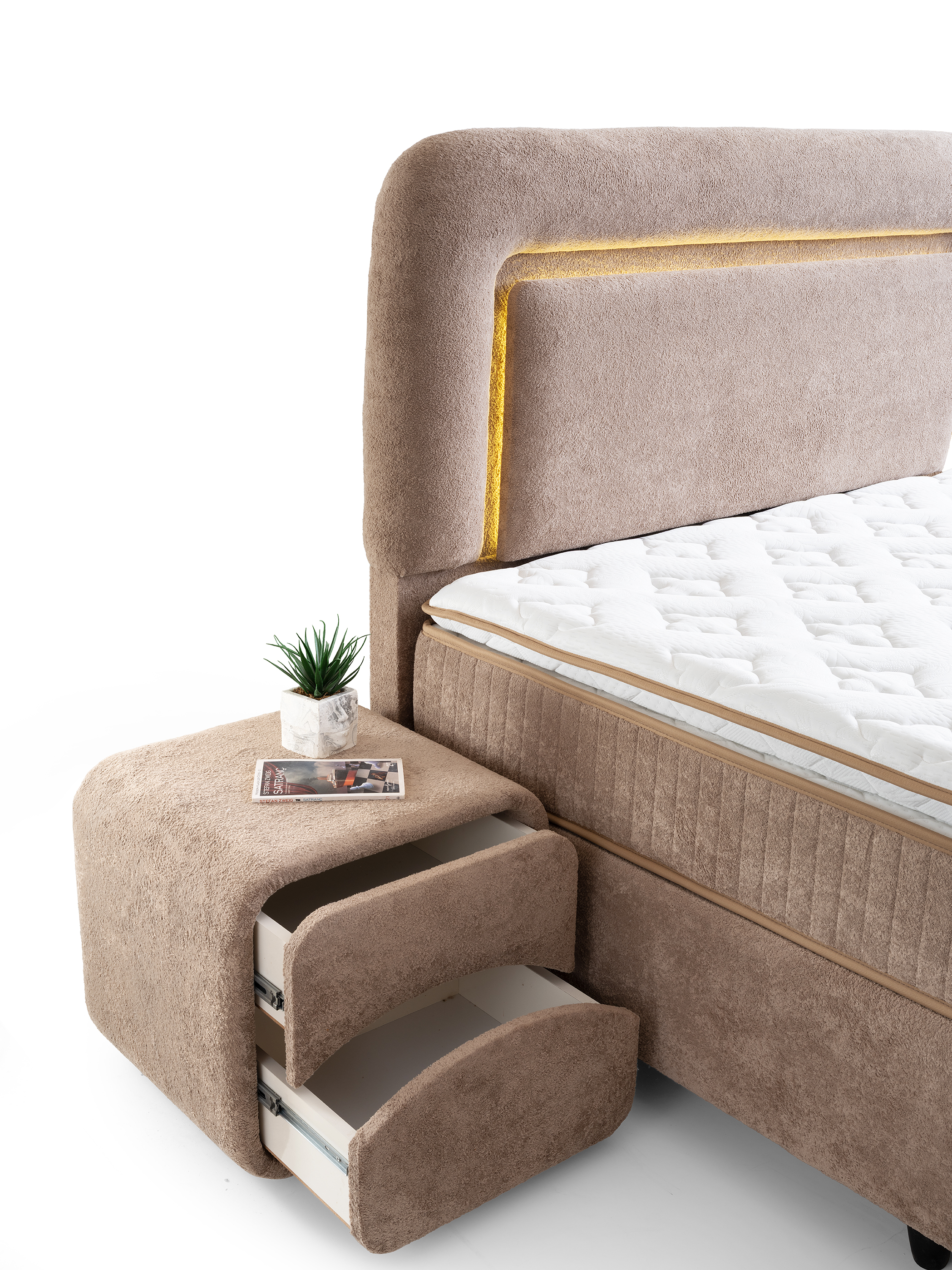 Montego Boxspring 13
