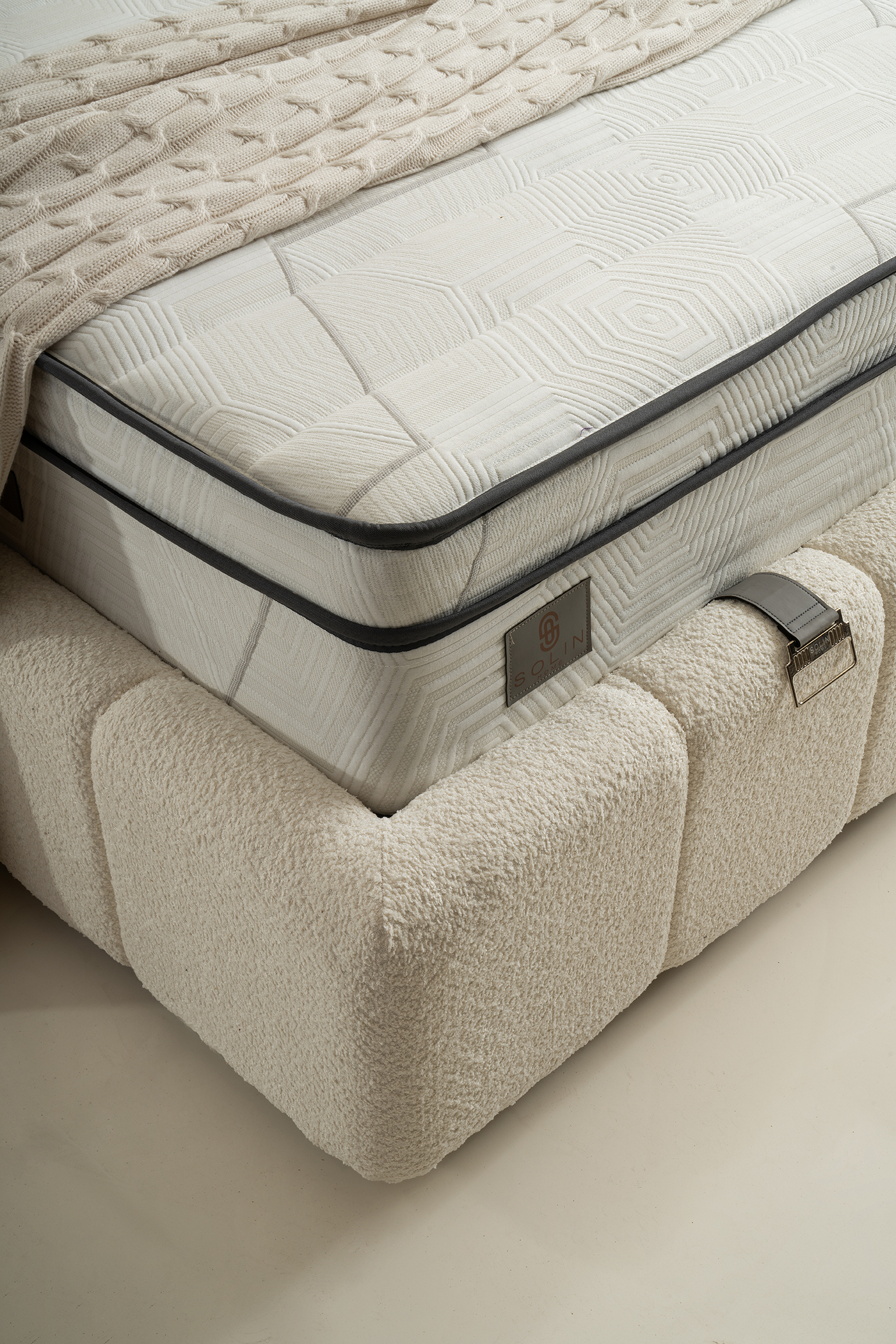 Royal Boxspring - Creme 4